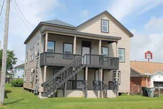 1015 30th Street 3, Galveston, TX 77550