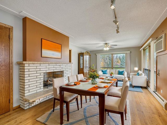 85 Rice Creek Way NE, Fridley, MN 55432