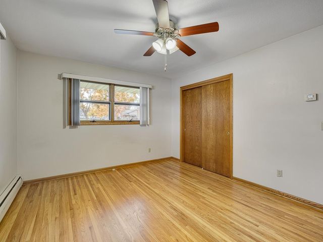 85 Rice Creek Way NE, Fridley, MN 55432