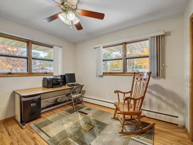 85 Rice Creek Way NE, Fridley, MN 55432