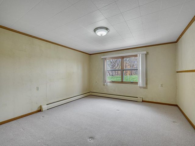 85 Rice Creek Way NE, Fridley, MN 55432