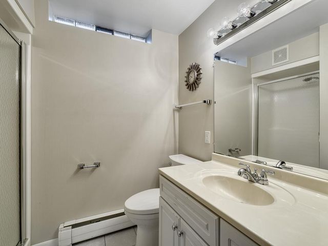 85 Rice Creek Way NE, Fridley, MN 55432