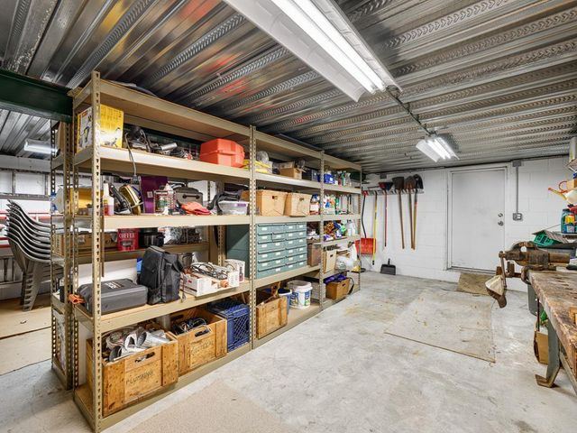 85 Rice Creek Way NE, Fridley, MN 55432