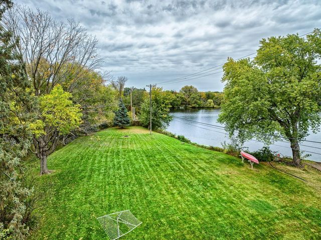 85 Rice Creek Way NE, Fridley, MN 55432