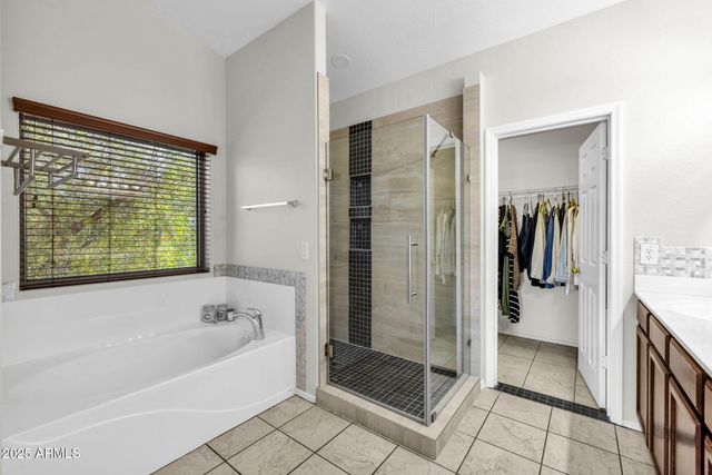 2540 E MISTY WILLOW Lane, Phoenix, AZ 85024