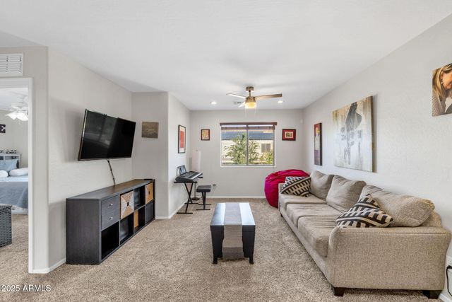 2540 E MISTY WILLOW Lane, Phoenix, AZ 85024