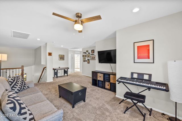 2540 E MISTY WILLOW Lane, Phoenix, AZ 85024