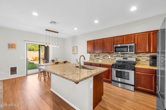 2540 E MISTY WILLOW Lane, Phoenix, AZ 85024