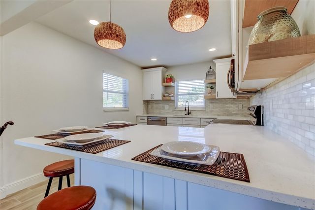 509 11TH STREET NW, Largo, FL 33770