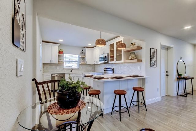 509 11TH STREET NW, Largo, FL 33770