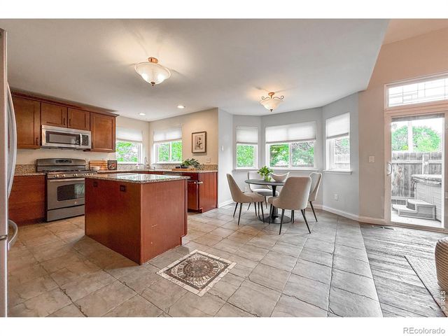 584 Sugar Mill Place, Longmont, CO 80504