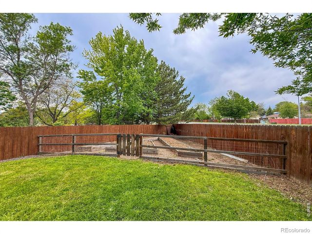 584 Sugar Mill Place, Longmont, CO 80504