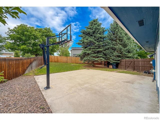 584 Sugar Mill Place, Longmont, CO 80504
