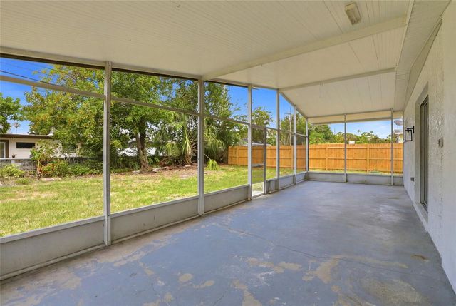4027 HUNTINGTON STREET NE, St Petersburg, FL 33703