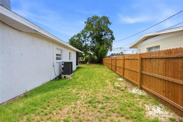 4027 HUNTINGTON STREET NE, St Petersburg, FL 33703