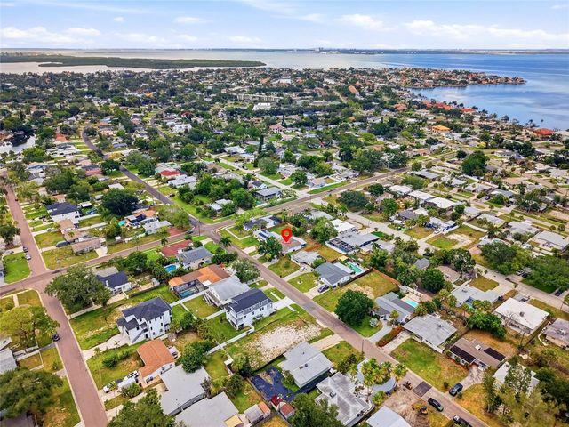 4027 HUNTINGTON STREET NE, St Petersburg, FL 33703