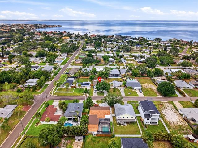 4027 HUNTINGTON STREET NE, St Petersburg, FL 33703