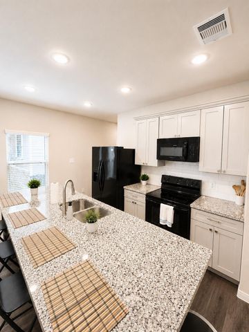 16894 Glenheath, Montgomery, TX 77316