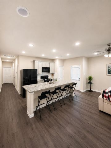 16894 Glenheath, Montgomery, TX 77316