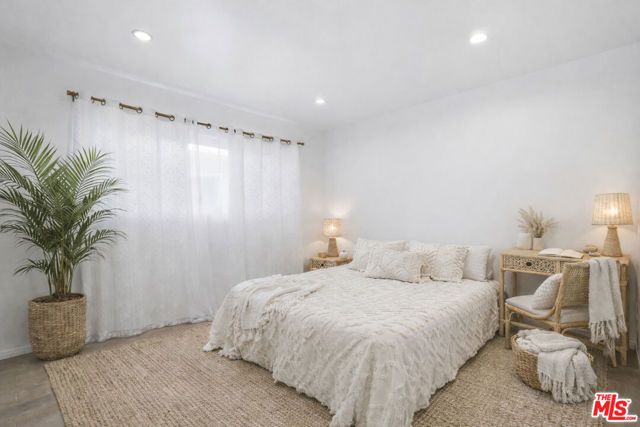 1807 Camden Avenue 4, Los Angeles, CA 90025