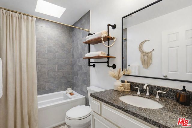 1807 Camden Avenue 4, Los Angeles, CA 90025