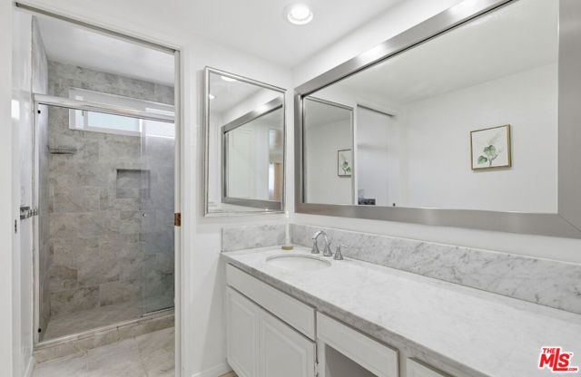 1807 Camden Avenue 4, Los Angeles, CA 90025