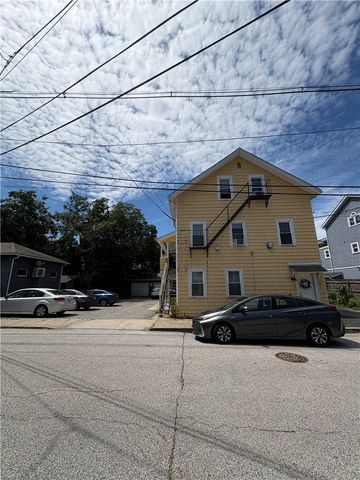 91 Duke Street 3, East Greenwich, RI 02818