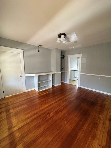 91 Duke Street 3, East Greenwich, RI 02818