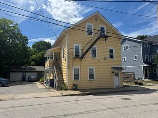 91 Duke Street 3, East Greenwich, RI 02818