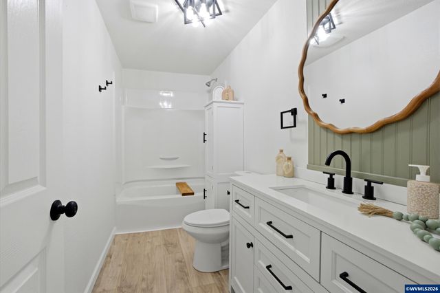 4665 Horseshoe Ct SE, Salem, OR 97317