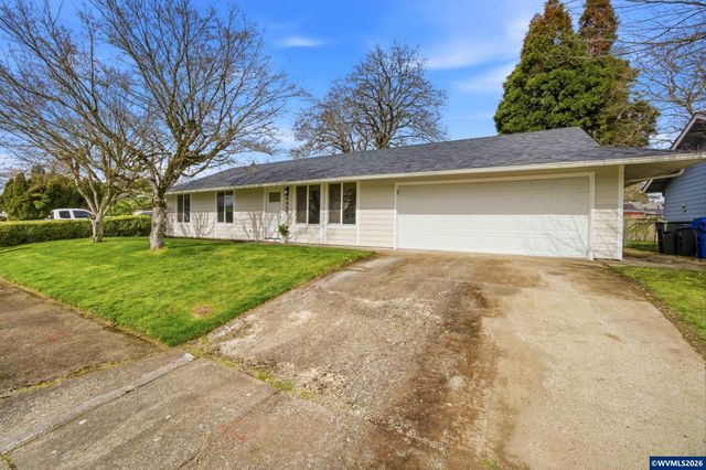 4665 Horseshoe Ct SE, Salem, OR 97317