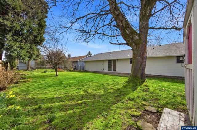 4665 Horseshoe Ct SE, Salem, OR 97317