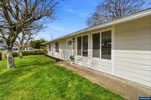 4665 Horseshoe Ct SE, Salem, OR 97317