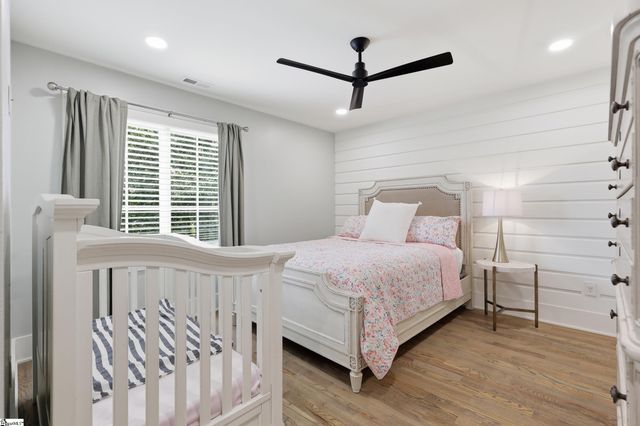 21 Parkside Drive, Greenville, SC 29609