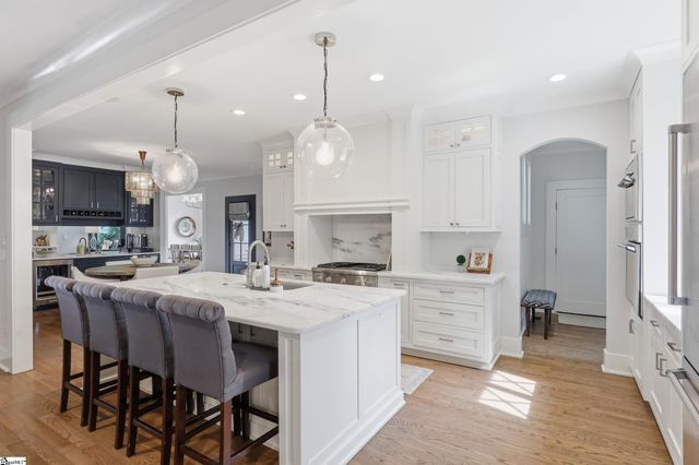 21 Parkside Drive, Greenville, SC 29609