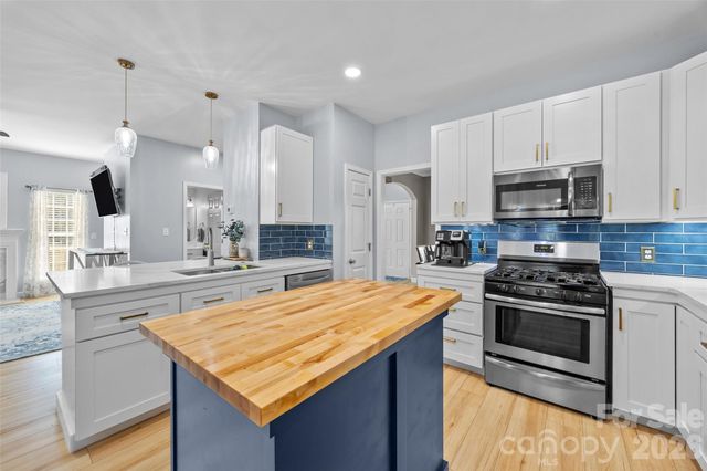 2938 Huckleberry Hill Drive, Fort Mill, SC 29715