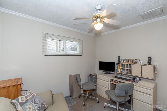 1105 Chateau Drive, Kettering, OH 45429