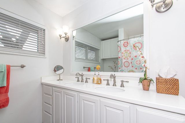 1105 Chateau Drive, Kettering, OH 45429