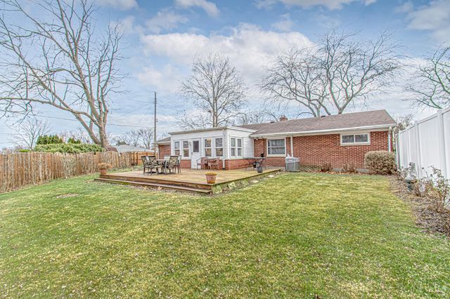 1105 Chateau Drive, Kettering, OH 45429