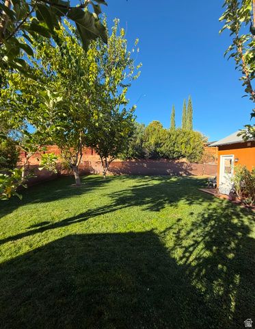 2066 W 1525 N, St. George, UT 84770