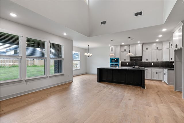 1121 Whistler, Centerton, AR 72719