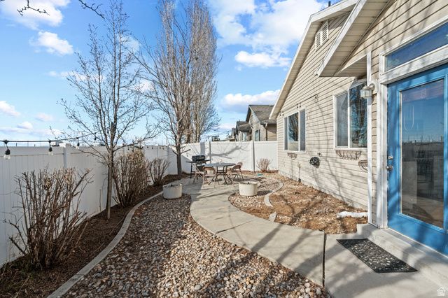 769 N SKIPTON DR, North Salt Lake, UT 84054