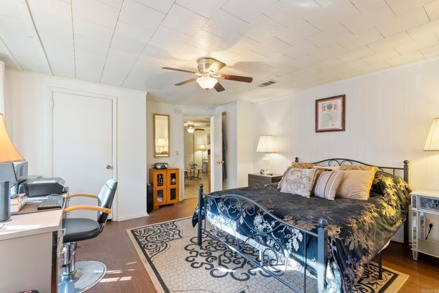 1205 Henry St, Benton, AR 72015