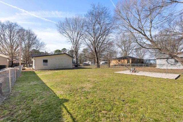 1205 Henry St, Benton, AR 72015