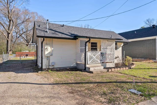 1205 Henry St, Benton, AR 72015