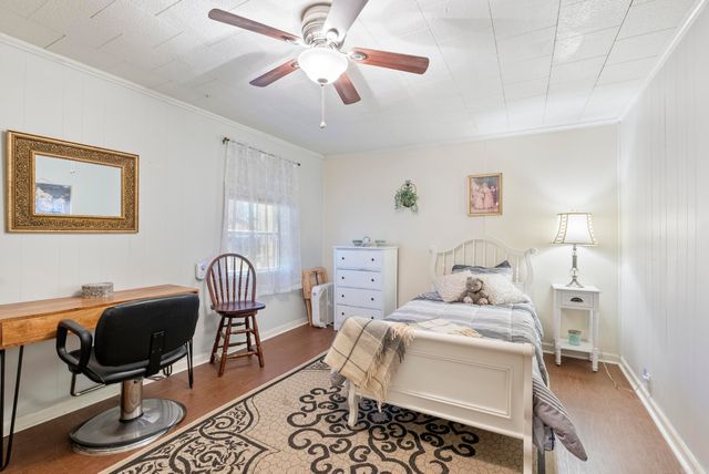 1205 Henry St, Benton, AR 72015