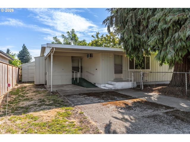 509 14TH St, Springfield, OR 97477