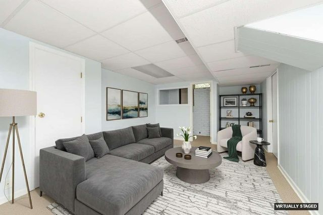 213 E Van Hoesen Boulevard, Portage City, MI 49002