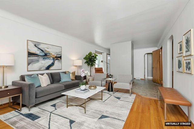 213 E Van Hoesen Boulevard, Portage City, MI 49002