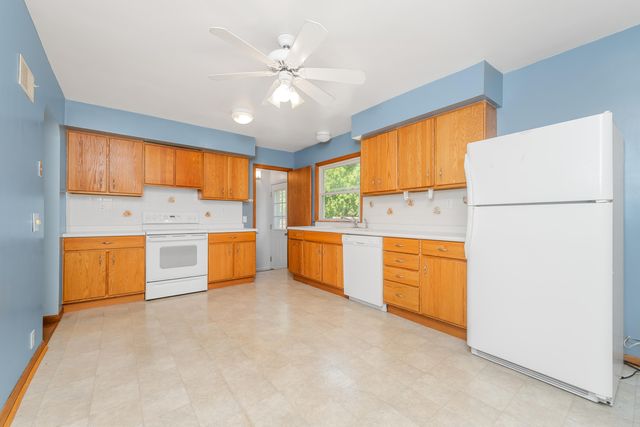 213 E Van Hoesen Boulevard, Portage City, MI 49002